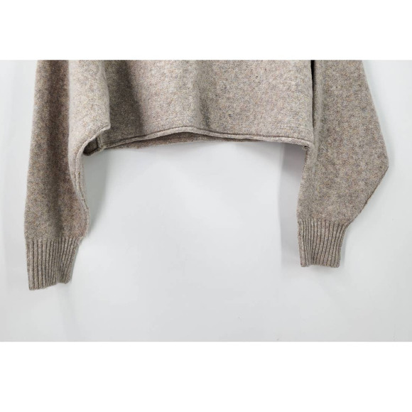 New Urban Outfitters Kyla Cropped Turtleneck Sweater Small - Picture 7 of 11